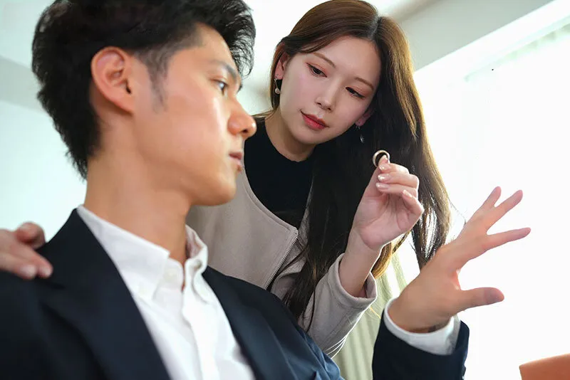 Cô vợ đi đi chơi, chồng yêu ở nhà bị nhỏ em bà xã gạ nện không trượt phát nào